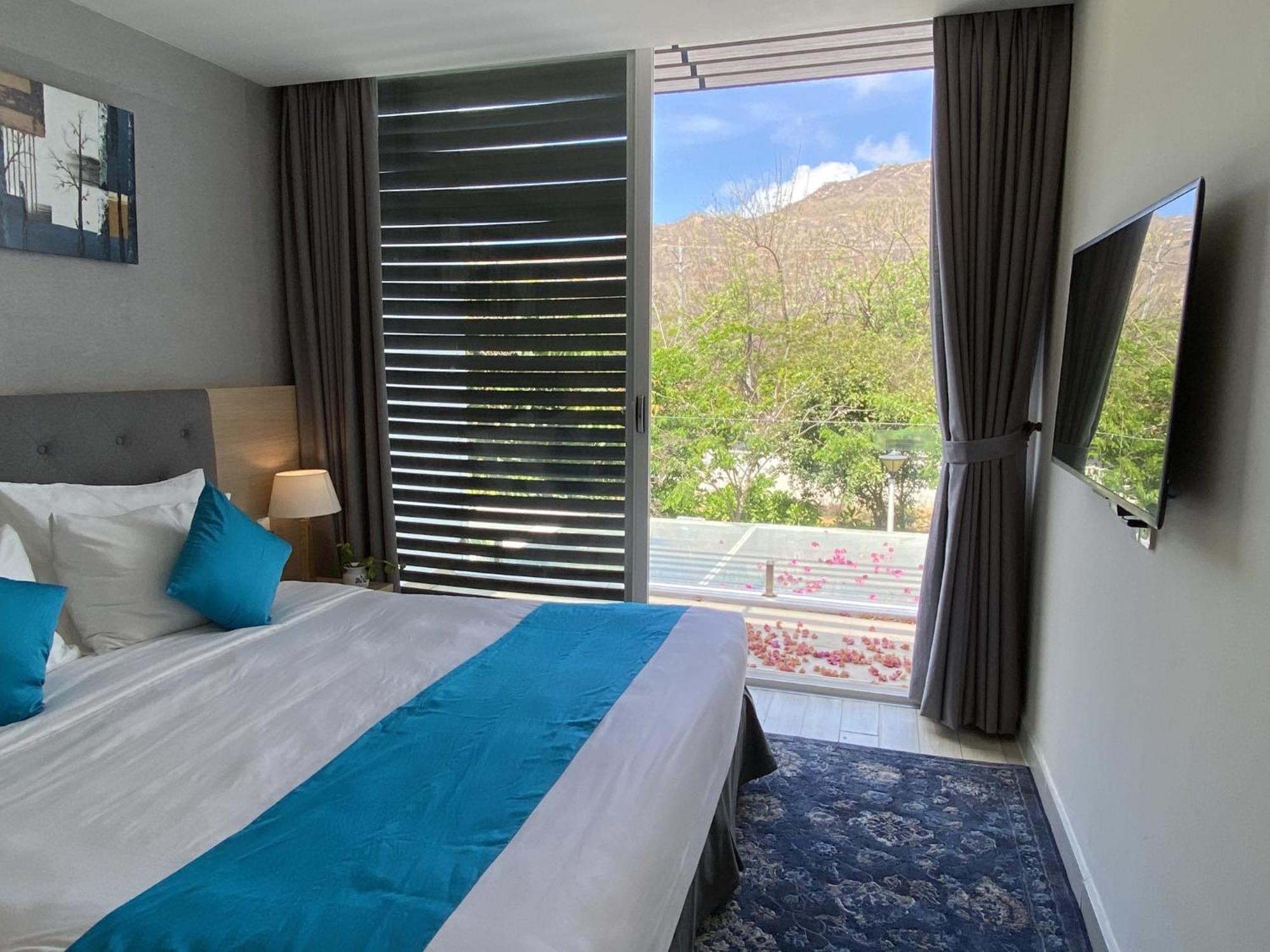 Khach San - Resort Oceanami - Long Hai Bagian luar foto